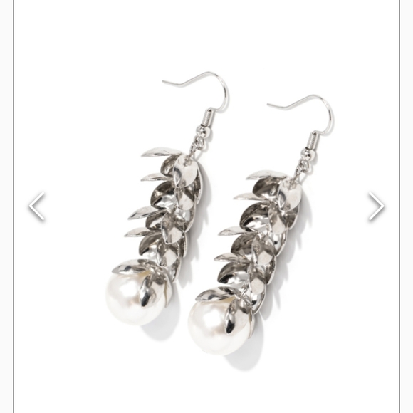 Ocean Frond Property White Earrings Fishhook - Picture 2 of 4